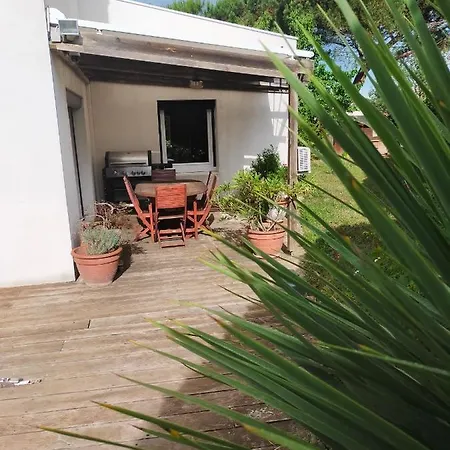 10 Mn A6-A7-A89. Villa Avec Piscine Et Climatisation Villa *