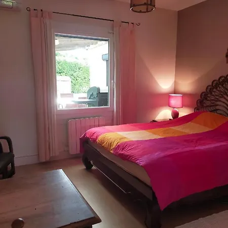 10 Mn A6-A7-A89. Villa Avec Piscine Et Climatisation * Dommartin (Rhone)